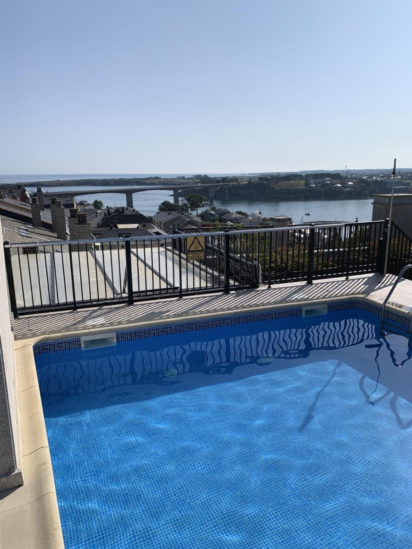 Moderno Piso Con La Mejor Terraza De Ribadeo Y Vistas Maravillosas Exterior photo